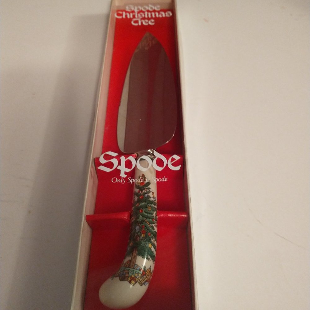 NWT Spode Christmas Tree Pastry server